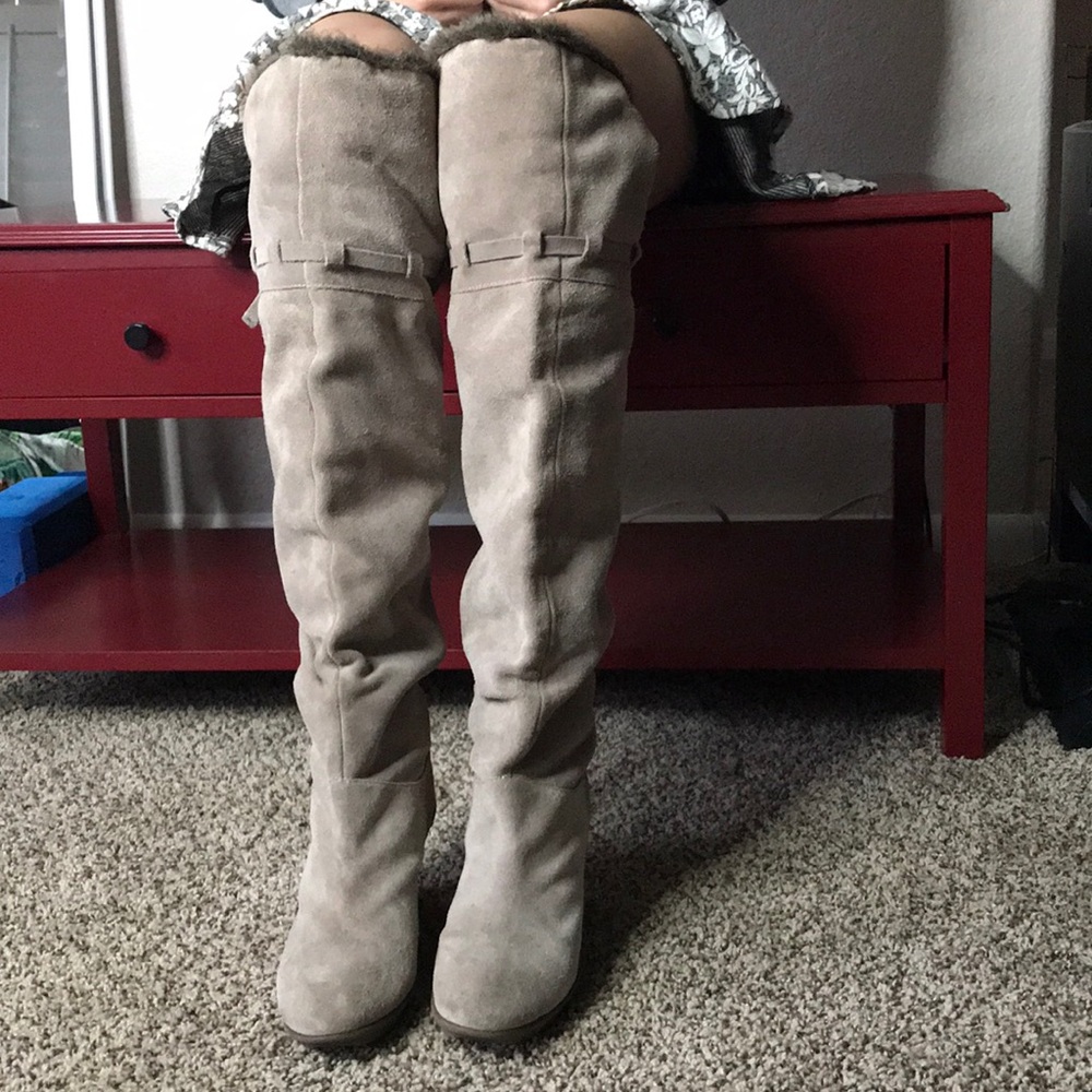 Grayish taupe rare b. Makowski over knee boots - Picture 2 of 8